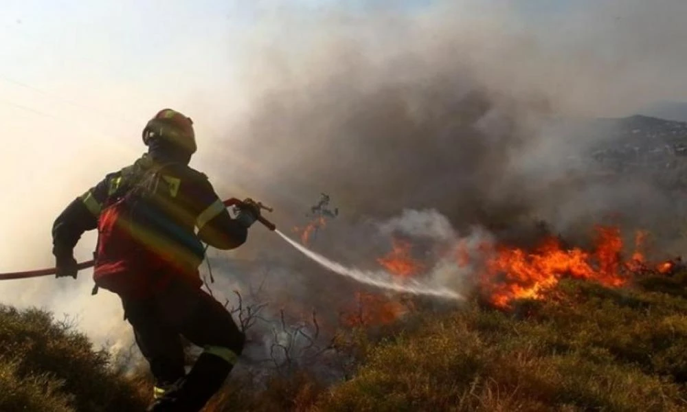 Πυροσβεστική: 33 πυρκαγιές εκδηλώθηκαν το τελευταίο 24ωρο